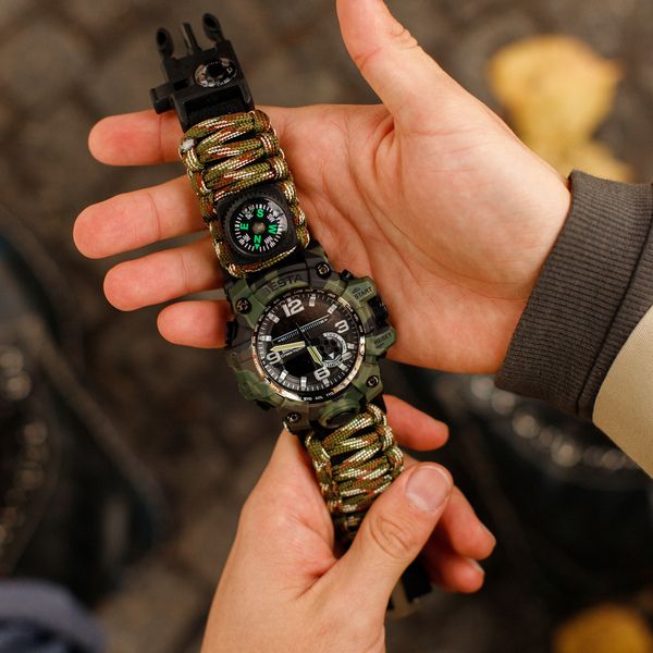 Besta Military с компасом
