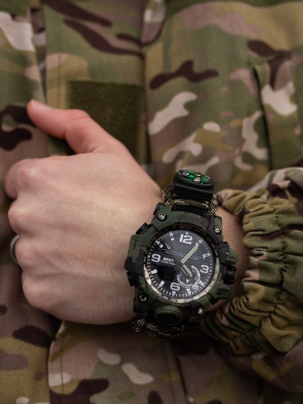 Besta Military с компасом