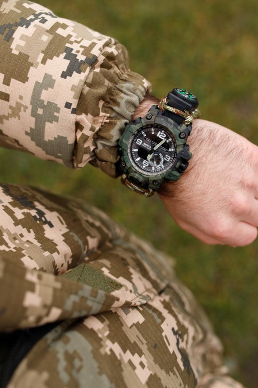 Besta Military с компасом