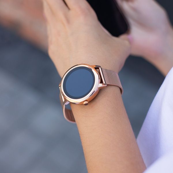 Smart Romantic Gold